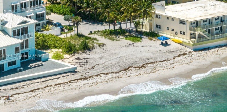 Propiedad comercial en Hollywood, Florida № 2037932