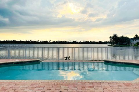 Villa ou maison à louer à Miramar, Floride: 4 chambres, 240.52 m2 № 1939786 - photo 8