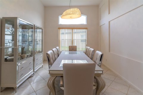 Villa ou maison à louer à Miramar, Floride: 4 chambres, 240.52 m2 № 1939786 - photo 7