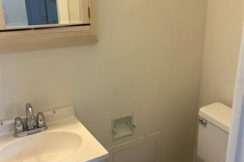 Townhouse in Tampa, Florida 2 bedrooms, 94.02 sq.m. № 1907370 - photo 5
