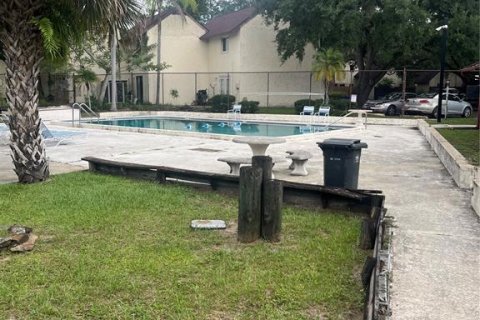 Townhouse in Tampa, Florida 2 bedrooms, 94.02 sq.m. № 1907370 - photo 19