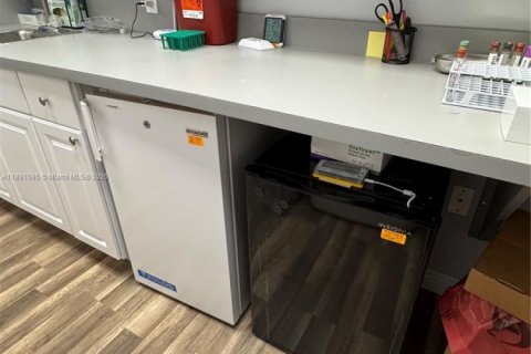 Купить коммерческую недвижимость в Пальметто-Бей, Флорида № 2054538 - фото 13