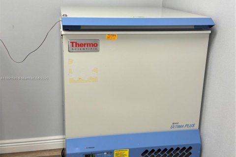 Купить коммерческую недвижимость в Пальметто-Бей, Флорида № 2054538 - фото 15