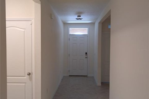 Villa ou maison à louer à Haines City, Floride: 3 chambres, 155.05 m2 № 1878286 - photo 2