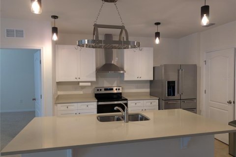 Villa ou maison à louer à Haines City, Floride: 3 chambres, 155.05 m2 № 1878286 - photo 3