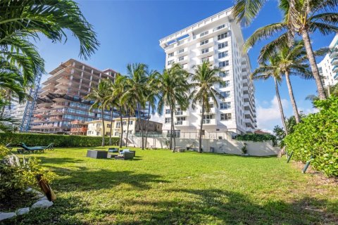 Copropriété à vendre à Surfside, Floride: 1 chambre, 84.08 m2 № 1950358 - photo 4