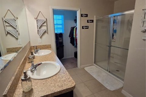 House in Winter Haven, Florida 5 bedrooms, 243.03 sq.m. № 2391016 - photo 27