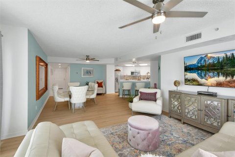 Condominio en venta en Daytona Beach Shores, Florida, 2 dormitorios, 145.02 m2 № 2101360 - foto 30