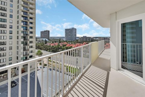 Condominio en venta en Daytona Beach Shores, Florida, 2 dormitorios, 145.02 m2 № 2101360 - foto 26
