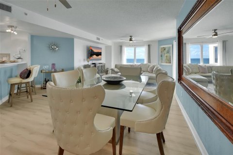 Condominio en venta en Daytona Beach Shores, Florida, 2 dormitorios, 145.02 m2 № 2101360 - foto 11