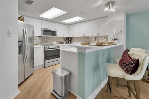 Condominio en venta en Daytona Beach Shores, Florida, 2 dormitorios, 145.02 m2 № 2101360 - foto 14