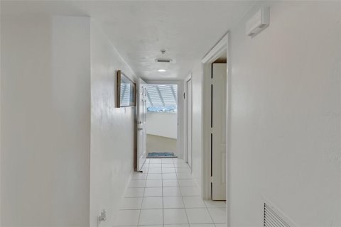 Condominio en venta en Daytona Beach Shores, Florida, 2 dormitorios, 145.02 m2 № 2101360 - foto 9