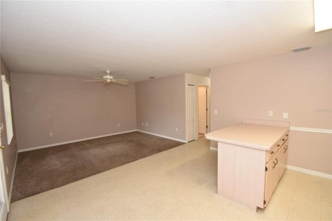 Appartement à louer à Palm Coast, Floride: 2 chambres, 94.2 m2 № 2427114 - photo 7