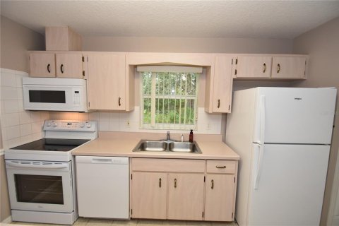 Appartement à louer à Palm Coast, Floride: 2 chambres, 94.2 m2 № 2427114 - photo 4