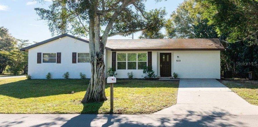 House in Punta Gorda, Florida 4 bedrooms, 135.36 sq.m. № 2277633
