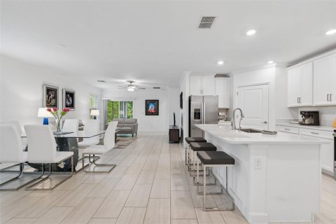 Casa en venta en Land O' Lakes, Florida, 2 dormitorios, 150.04 m2 № 2302673 - foto 8