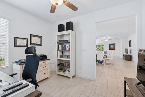 Casa en venta en Land O' Lakes, Florida, 2 dormitorios, 150.04 m2 № 2302673 - foto 27