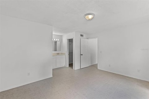 Casa en venta en Orlando, Florida, 3 dormitorios, 161.65 m2 № 1899004 - foto 3