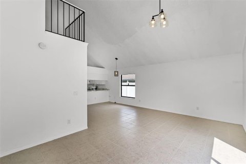 Casa en venta en Orlando, Florida, 3 dormitorios, 161.65 m2 № 1899004 - foto 12