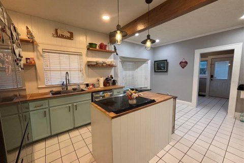 House in Plant City, Florida 5 bedrooms, 233.46 sq.m. № 1447411 - photo 6