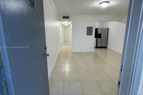 Купить кондоминиум в Суитуотер, Флорида 2 спальни, 72м2, № 2055010 - фото 12