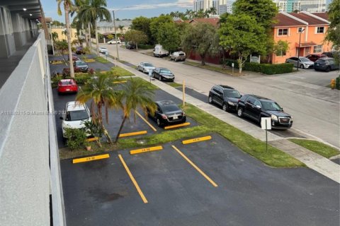 Купить кондоминиум в Суитуотер, Флорида 2 спальни, 72м2, № 2055010 - фото 19