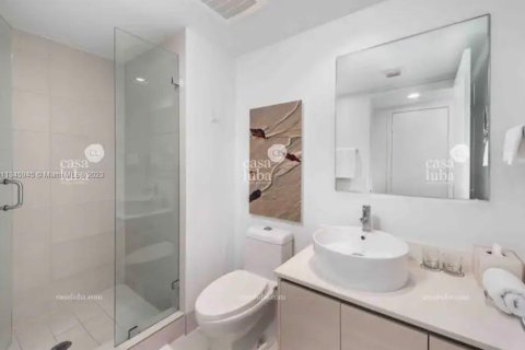 Купить кондоминиум в Халландейл-Бич, Флорида 2 спальни, 94.76м2, № 1974575 - фото 22