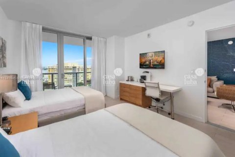 Купить кондоминиум в Халландейл-Бич, Флорида 2 спальни, 94.76м2, № 1974575 - фото 19