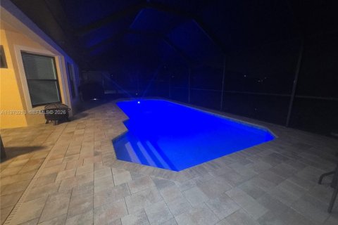 House in Cape Coral, Florida 4 bedrooms № 2030913 - photo 21