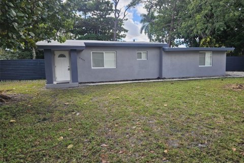 House in Fort Lauderdale, Florida 3 bedrooms, 55.18 sq.m. № 2034571