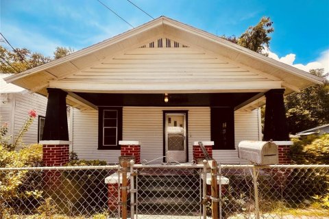 House in Gainesville, Florida 3 bedrooms, 100.33 sq.m. № 1843026 - photo 1