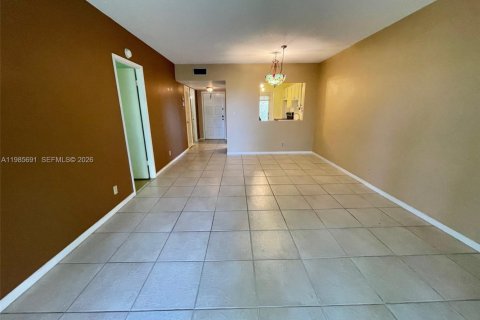 Copropriété à vendre à Hollywood, Floride: 1 chambre, 69.12 m2 № 2255055 - photo 6