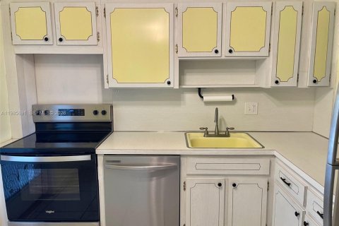 Copropriété à vendre à Hollywood, Floride: 1 chambre, 69.12 m2 № 2255055 - photo 17