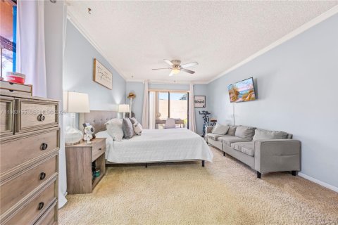 Condo in Miami Gardens, Florida, 2 bedrooms  № 2045908 - photo 14