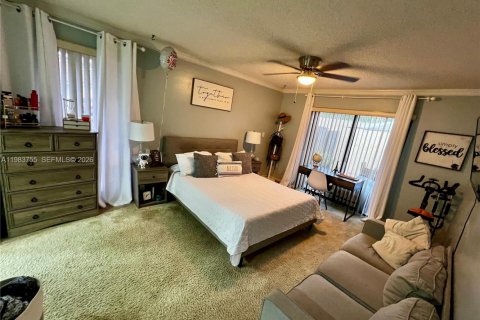Condo in Miami Gardens, Florida, 2 bedrooms  № 2045908 - photo 7