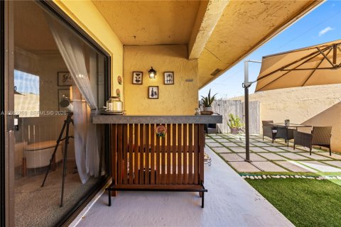 Condo in Miami Gardens, Florida, 2 bedrooms  № 2045908 - photo 19