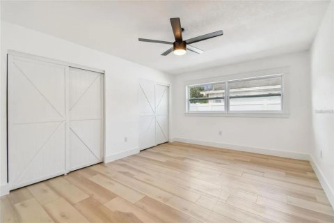 Villa ou maison à louer à Brandon, Floride: 3 chambres, 139.26 m2 № 2431695 - photo 7