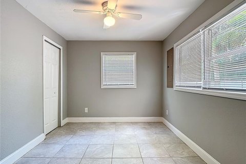 House in Fort Myers, Florida 3 bedrooms, 86.03 sq.m. № 1913141 - photo 27