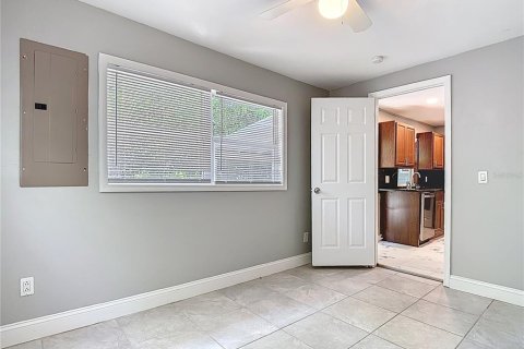 House in Fort Myers, Florida 3 bedrooms, 86.03 sq.m. № 1913141 - photo 29