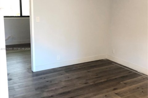 Apartamento en alquiler en Fort Lauderdale, Florida, 1 dormitorio № 2036620 - foto 7