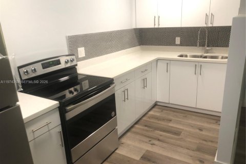 Apartamento en alquiler en Fort Lauderdale, Florida, 1 dormitorio № 2036620 - foto 4
