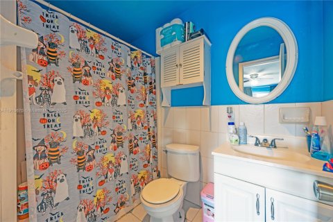 House in Homestead, Florida 3 bedrooms, 166.57 sq.m. № 2013166 - photo 10