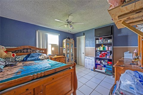 House in Homestead, Florida 3 bedrooms, 166.57 sq.m. № 2013166 - photo 11