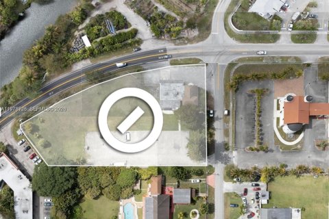 Купить коммерческую недвижимость в Майами, Флорида № 2048181 - фото 6