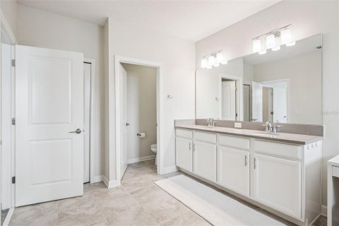 Touwnhouse à vendre à Kissimmee, Floride: 3 chambres, 187.29 m2 № 2339042 - photo 30