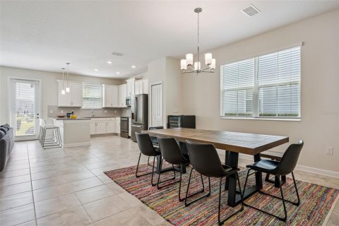 Touwnhouse à vendre à Kissimmee, Floride: 3 chambres, 187.29 m2 № 2339042 - photo 10