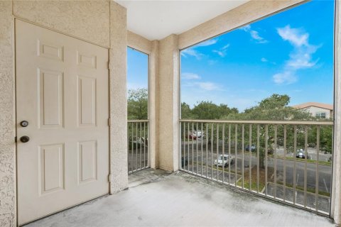 Condo in Altamonte Springs, Florida, 1 bedroom  № 2198383 - photo 7