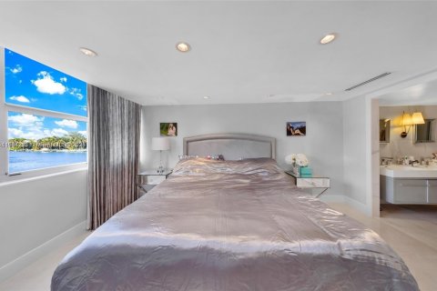 Condominio en alquiler en Miami Beach, Florida, 1 dormitorio, 78.04 m2 № 2081888 - foto 10