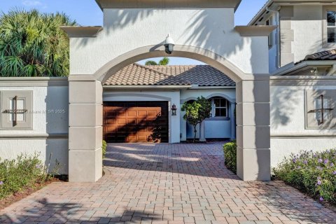 Купить виллу или дом в Дейви, Флорида 5 спален, 443.52м2, № 1948945 - фото 7