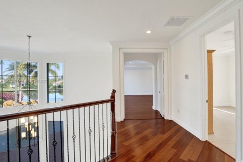 Купить виллу или дом в Дейви, Флорида 5 спален, 443.52м2, № 1948945 - фото 26